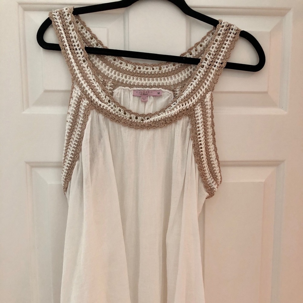 Perfect flowing Calypso top!